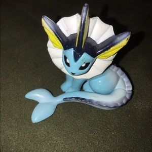Vaporeon Pokémon sitting rubber figure auldey tomy